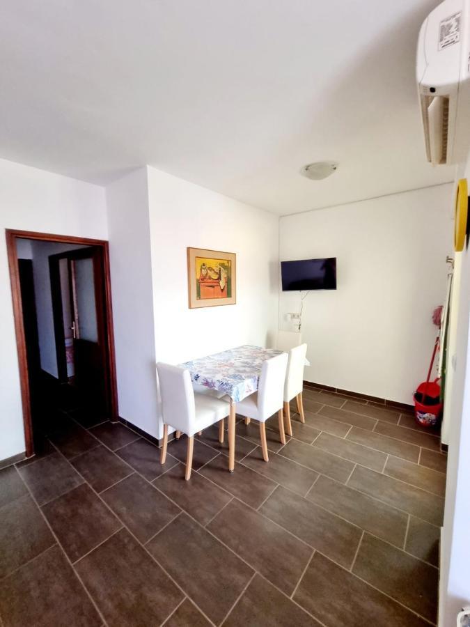 Villa Baska Exterior photo